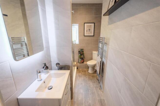 3 bed Terraced for sale Image 10