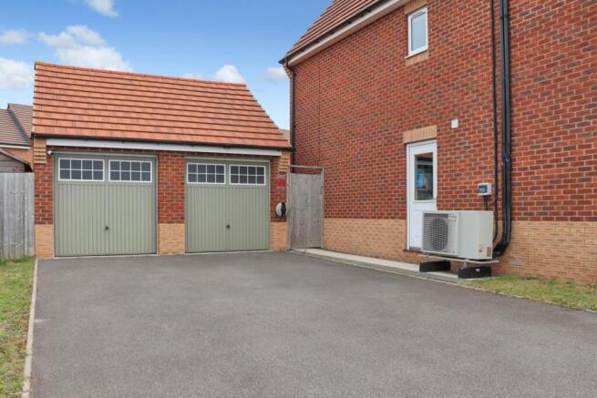 Double-Garage