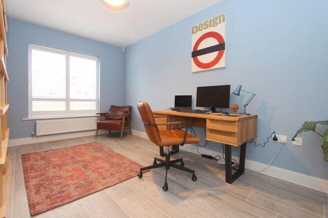 Family room / ...