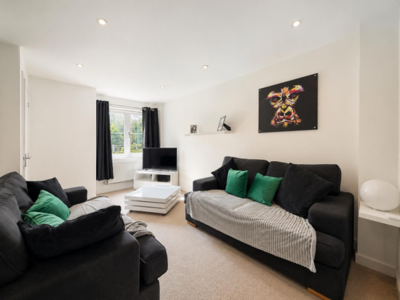York Way, Harlestone Manor, Northampton NN5 photo 4