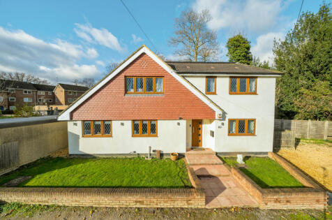 Chapel Lane, Binfield, Bracknell, Berkshire, RG42