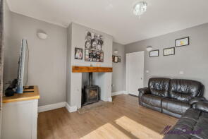 10, South View, Greengates, Bradford BD10 0QX