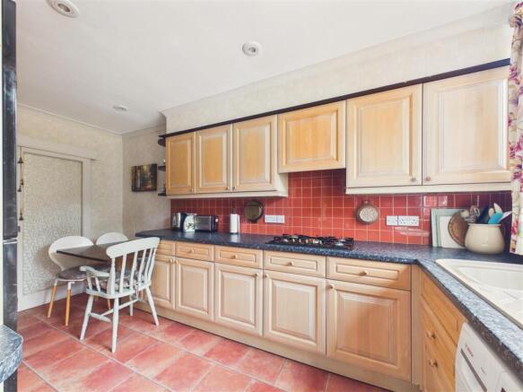 3 bed Terraced for sale Image 5