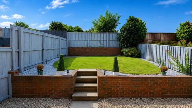 3 bed Semi-Detached for sale Image 12
