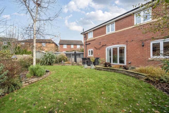 1383751-6-692466b9dfbd8-1