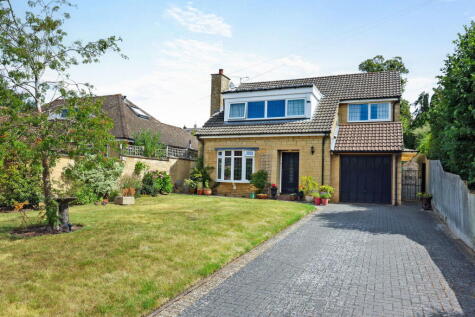Charlton Drive, Charlton Kings, Cheltenham, GL53 8ES