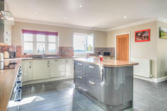 Kitchen/Breakfast