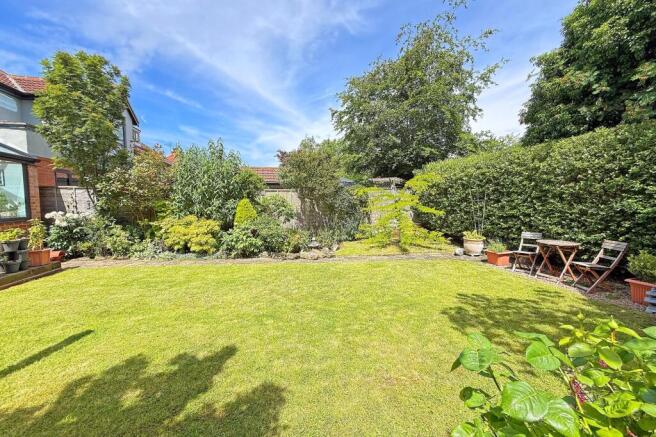 3 bed Semi-Detached for sale Image 10