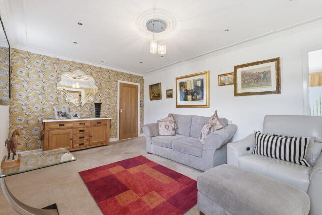 2 bed Bungalow for sale Image 11