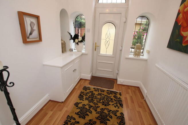 4 bed Detached Bungalow for sale Image 7
