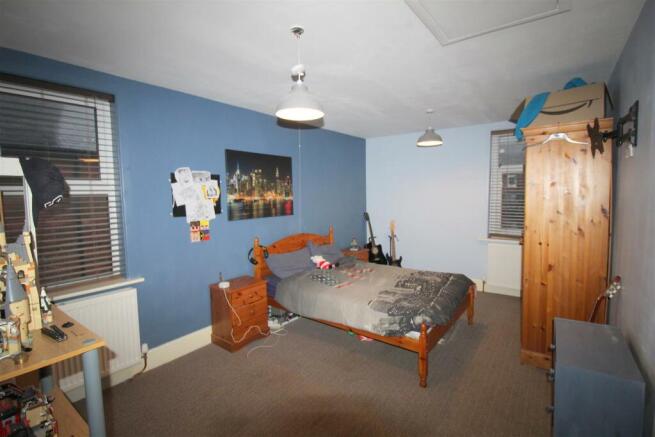Lightburne Ave, 13 Bedroom Two 2.JPG