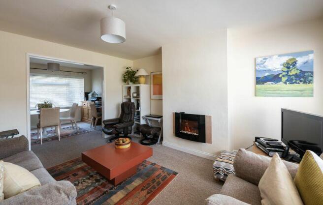 Open plan sitting/dining room