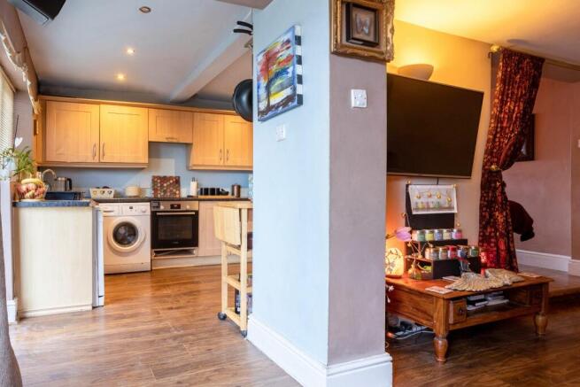Kitchen/dining area