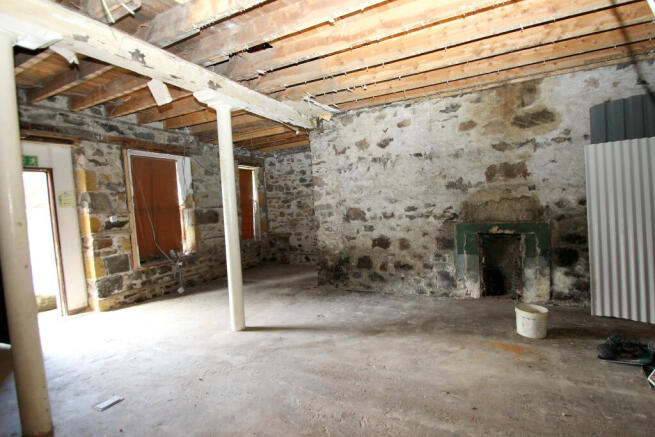 Photo 18