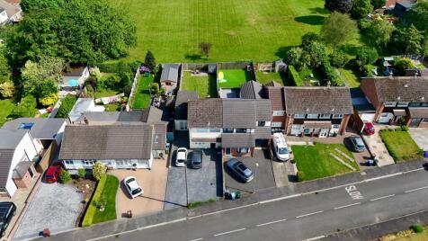 Noel Gate, Aughton, L39