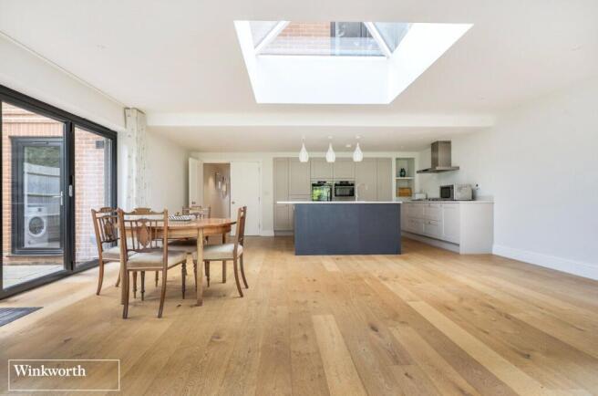 Dorchester Road, Hook, Hampshire, RG27 photo 4