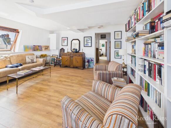 2 bed Apartment for sale Image 8