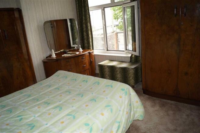 BEDROOM 3(REAR)