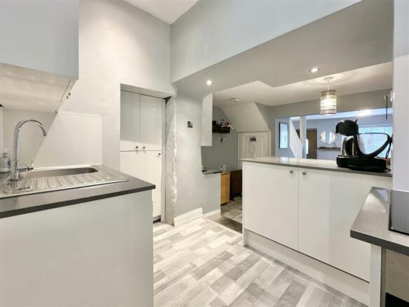 Kitchen.jpg