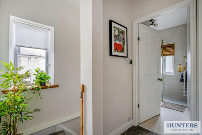 3 bed Semi-Detached to rent Image 12