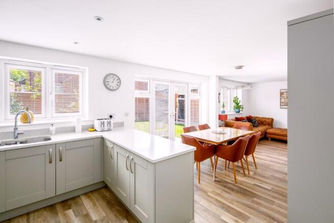 Kitchen-Family-Diner