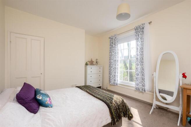 2 bed Terraced for sale Image 6