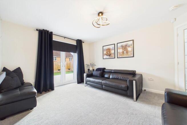 Greenlaw Path, Airdrie photo 4