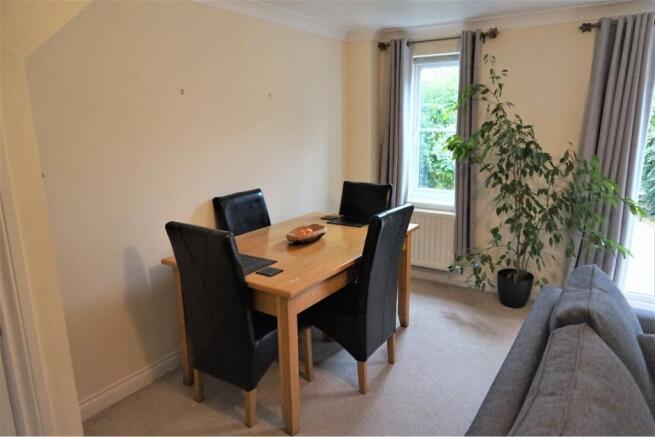 Lounge/Dining Room