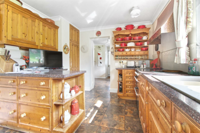 kitchen 2.png