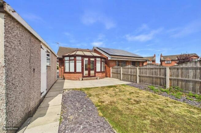 2 bed Bungalow for sale Image 11