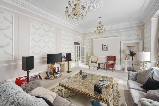 2 bed Apartment for sale Image 8