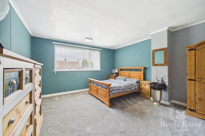 3 bed Semi-Detached for sale Image 9
