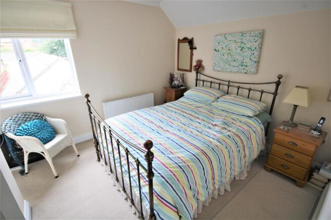 bed1.1.jpg