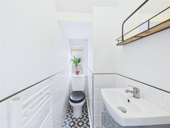3 bed Semi-Detached for sale Image 8
