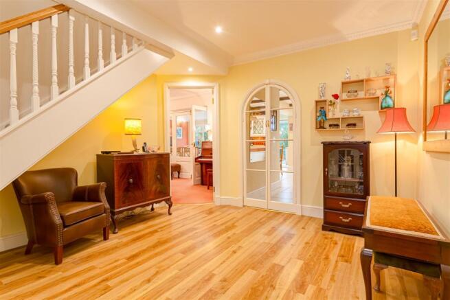 house-nork-way-banstead-123.jpg
