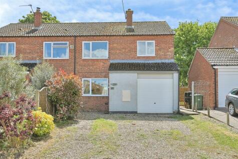 Lovell Gardens, Watton, THETFORD