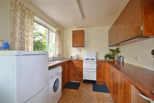KITCHEN: