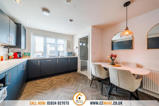 3 bed Semi-Detached for sale Image 6