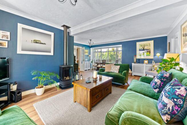 4 bed Detached Bungalow for sale Image 5