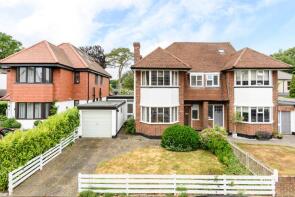 4, Burwood Park Road, Hersham, Walton-on-thames KT12 5LJ