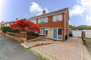 90, Chatterley Drive, Stoke-on-trent ST7 4LL