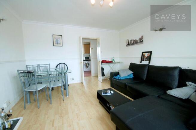 12ATTILBURGH-living2.jpg