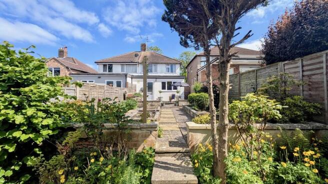 PXL_20250517_1406...