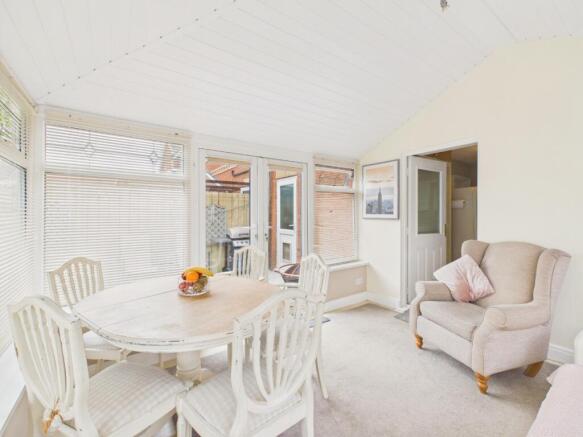 3 bed Semi-Detached for sale Image 8