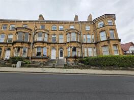 Basement Flat, 25, West Street, Scarborough YO11 2QR