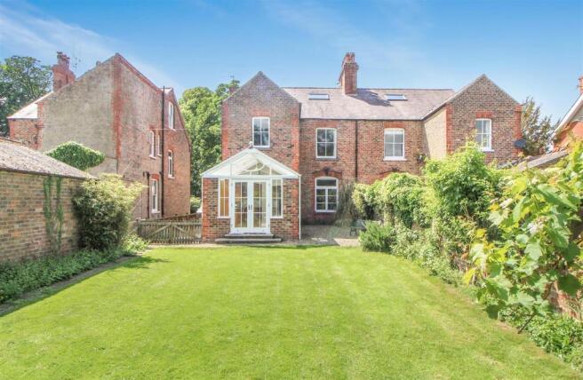 5225_St Johns Road, Driffield.JPG