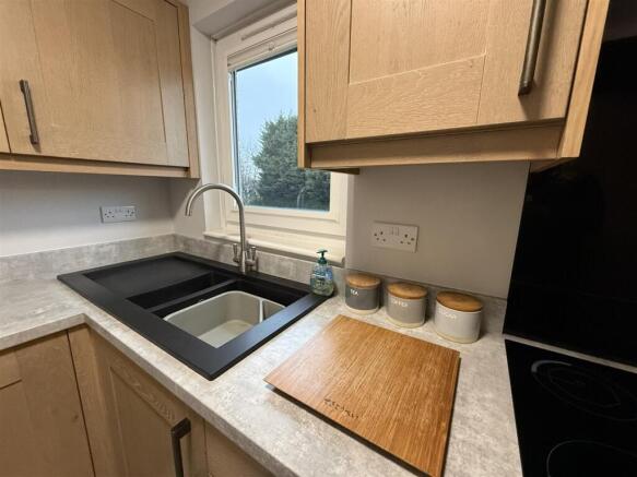 Quaker Lane, Darlington photo 4