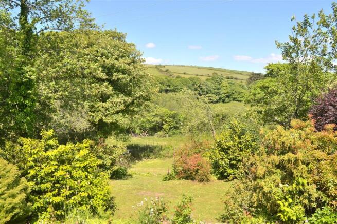 Rear garden.JPG