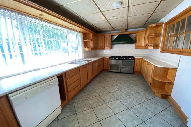 17' Kitchen