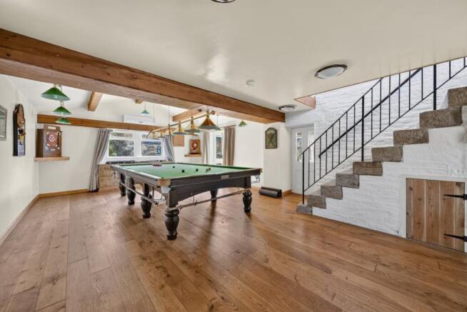 2 bed House for sale Image 9